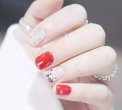 New trend of nail polish paste